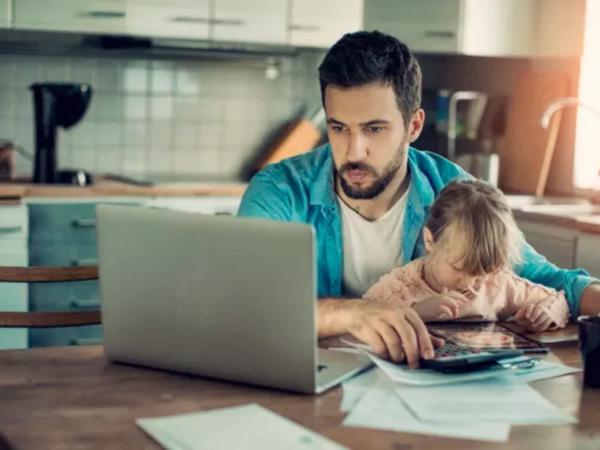 Distant işləmək qanuniləşir