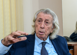 Xalq artisti Rafiq Əzimov: Bizim evə Bağırovun bağından mer-meyvə gəlirdi - MÜSAHİBƏ