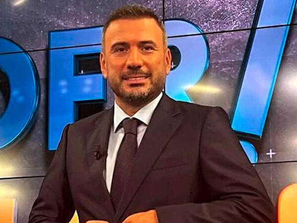 &quot;Qarabağ&quot;ın ulduzlarının avtomobillərini PAYLAŞDI - <span class="color_red">VİDEO</span>