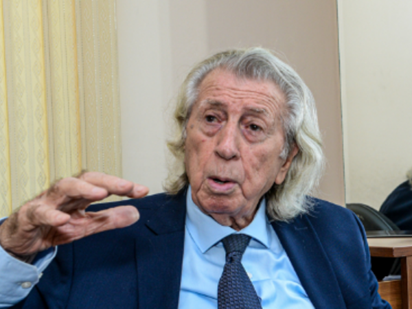 Xalq artisti Rafiq Əzimov: Bizim evə Bağırovun bağından mer-meyvə gəlirdi - MÜSAHİBƏ