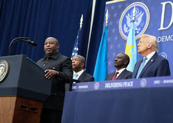 Tramp bu dəfə onları barışdırdı - FOTO