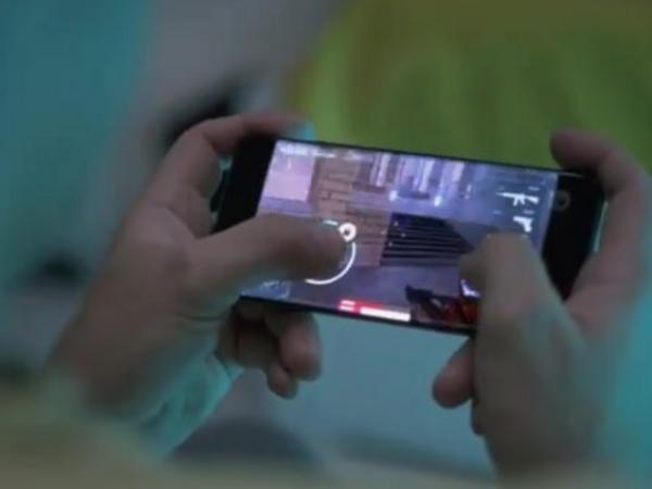 Məktəblilər təhlükə saçan oyunlara necə qoşulmalarından DANIŞDILAR - <span class="color_red">VİDEO</span>