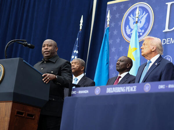 Tramp bu dəfə onları barışdırdı - FOTO