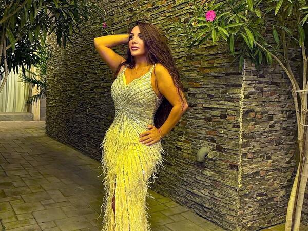 Efirə göndərilən bu əşya Zenfiranı göz yaşlarına boğdu - <span class="color_red">VİDEO</span>