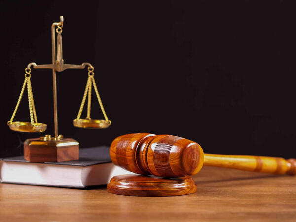 Bakıda stəkanla iş yoldaşını öldürənə 9 il yarım cəza verildi