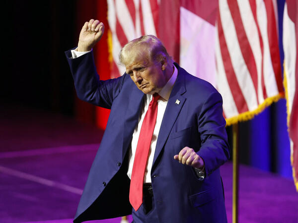 Tramp dünya çempionatında kimi qalib görür?