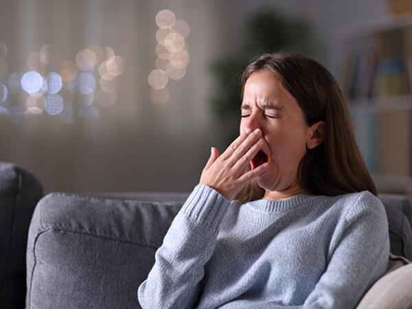 Nə üçün əsnəyirik və niyə yoluxucudur?