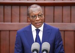 Benində bir qrup hərbçi hakimiyyəti ələ keçirdiyini elan etdi