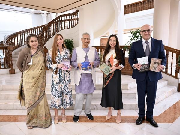 Leyla Əliyeva və Arzu Əliyeva Dəkkədə Məhəmməd Yunusla görüşüblər - <span class="color_red">FOTO</span>