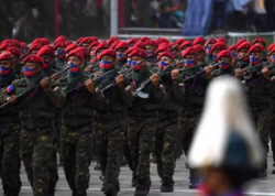 Dünya yeni müharibə astanasında - Minlərlə əsgər orduya qatıldı