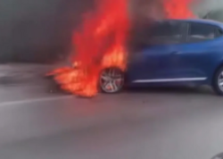 Türkiyəli futbolçunun maşını hərəkətdə olarkən alışdı - VİDEO