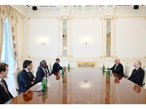 İlham Əliyev “Global Infrastructure Partners” şirkətinin baş icraçı direktorunu qəbul edib