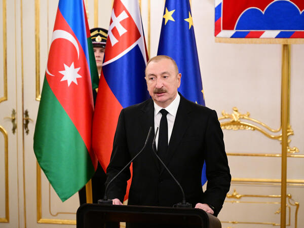 İlham Əliyev: Bağlantılar və nəqliyyat sahəsinə əlavə vəsait qoyaraq imkanlarımızı genişləndirəcəyik