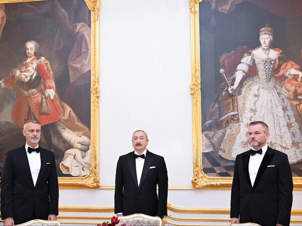 Bratislavada İlham Əliyevin şərəfinə rəsmi ziyafət verilib - FOTO