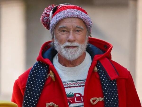 Arnold Şvartseneggeri görən polislər &quot;sıraya düzüldülər&quot; - <span class="color_red">VİDEO</span>