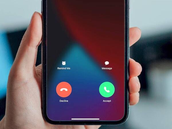 Belə zəngləri açanın &quot;dünyası başına yıxılır&quot;