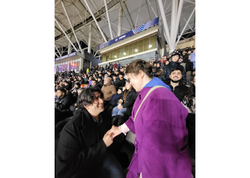 &quot;Qarabağ&quot;ın oyunu zamanı stadionda evlilik təklifi - <span class="color_red">VİDEO</span>