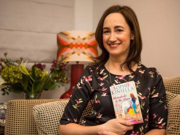 Məşhur yazıçı vəfat etdi - <span class="color_red">FOTO</span>