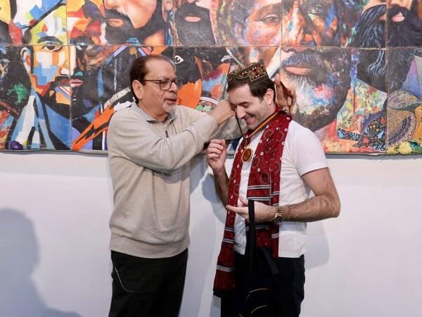 Əməkdar artist Sahib Paşazadə Pakistanda fəxri medalla təltif edilib - FOTO