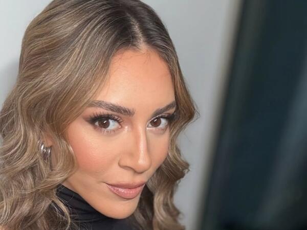 Sinem Kobalın Bakıda Azərbaycan mahnısına rəqsi GÜNDƏM OLDU - <span class="color_red">VİDEO</span>