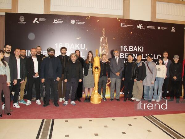 XVI Bakı Beynəlxalq Film Festivalının qaliblərinin mükafatlandırılması mərasimi keçirilib - FOTO