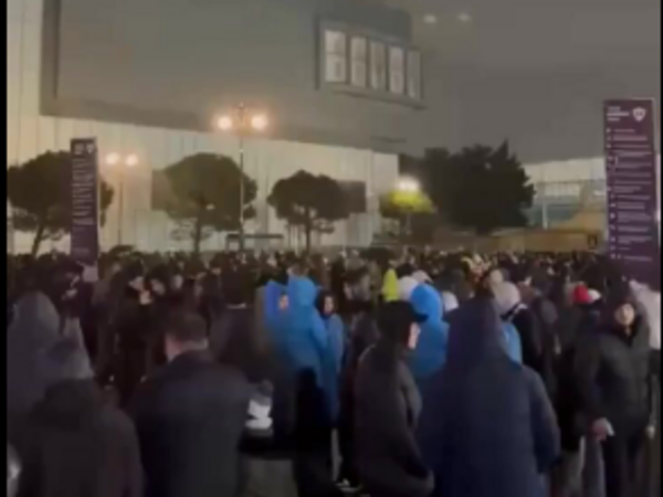 Leysan azarkeşlərə mane olmadı - <span class="color_red">VİDEO</span>