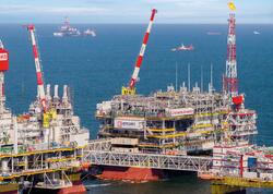 Rusiyanın Xəzərdəki neft platforması ilk dəfə VURULDU