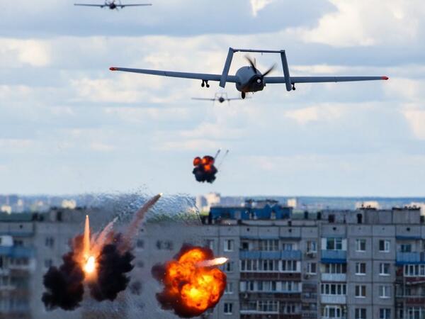 Moskvaya kütləvi dron hücumu oldu