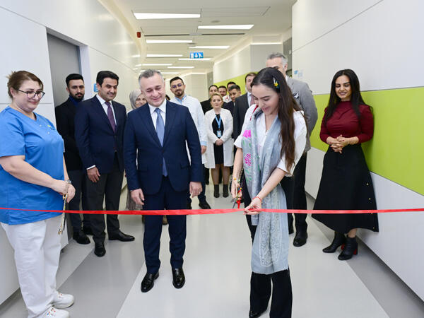 Leyla Əliyeva Liv Bona Dea Hospitalında Sümük iliyi nəqli mərkəzinin açılışında iştirak edib - <span class="color_red">FOTO</span>