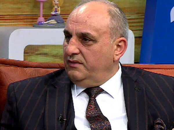 Yubileyi olan xanəndə: &quot;Elə bilirəm, toz-torpaq içində oynayıram&quot;