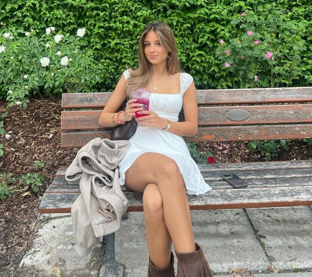 “Bavariya”nın türk əfsanəsinin qızıdır - bu futbolçu ilə SEVGİLİDİR -