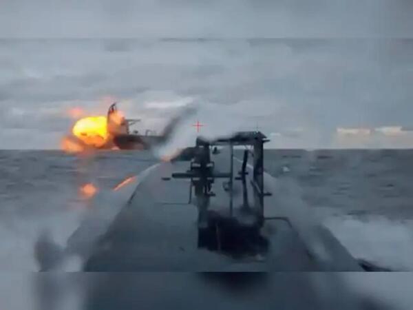 Ukrayna Xəzərdə iki gəmini vurdu