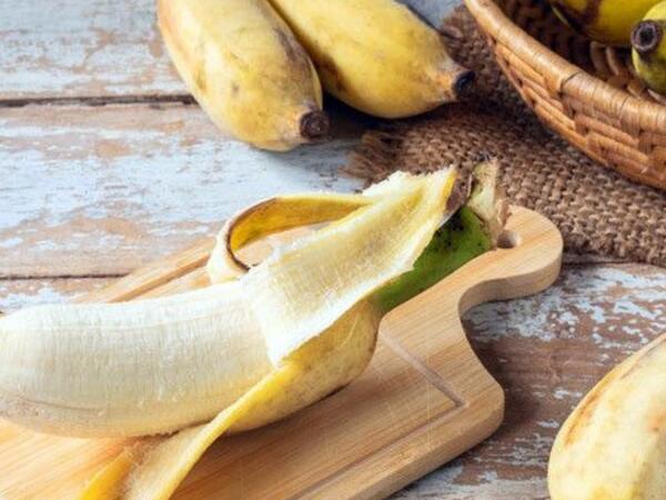 Banan qabıqları güllərdə necə möcüzə yaradır: Tropik gübrənin gizli potensialı