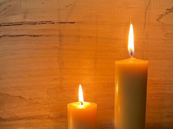 Hamamda mütləq şam saxlayın - Qeyri-adi səbəb - VİDEO