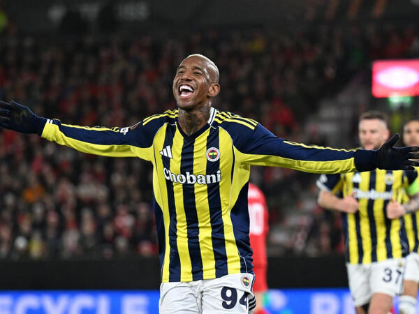 &quot;Fənərbağça&quot;nın tarixinə keçdi