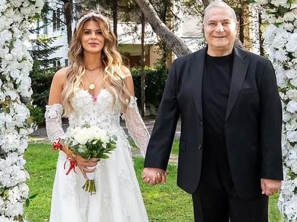 6-cı həyat yoldaşından da boşanır? - <span class="color_red">FOTO</span>