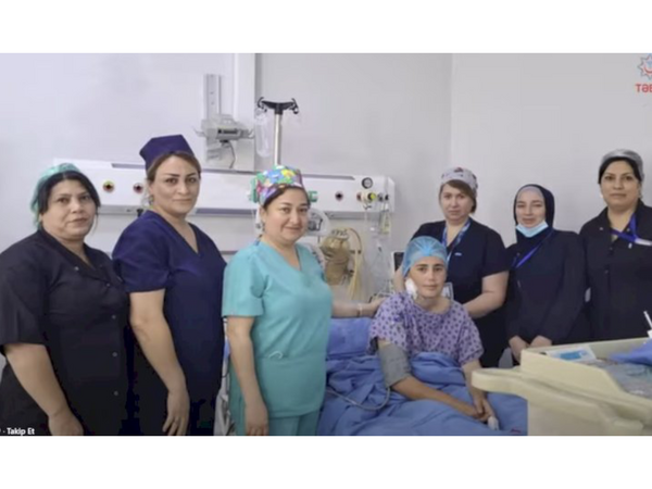 Əməliyyat olunan 6 uşaq anasının ürəyi dayandı - Bir saat sonra həyata qaytarıldı - <span class="color_red">ANBAAN VİDEO</span>