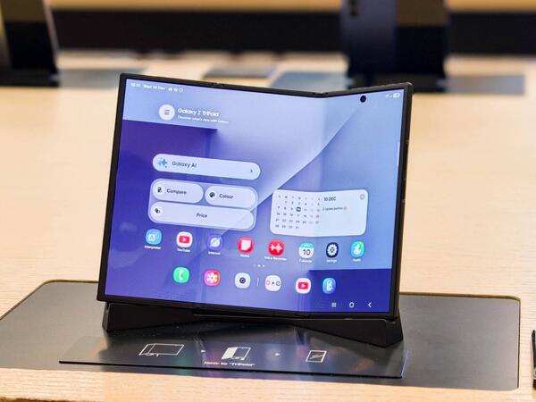 &quot;Samsung&quot;un ekran təmiri &quot;iPhone 17 Pro&quot;dan baha başa gəlirmiş