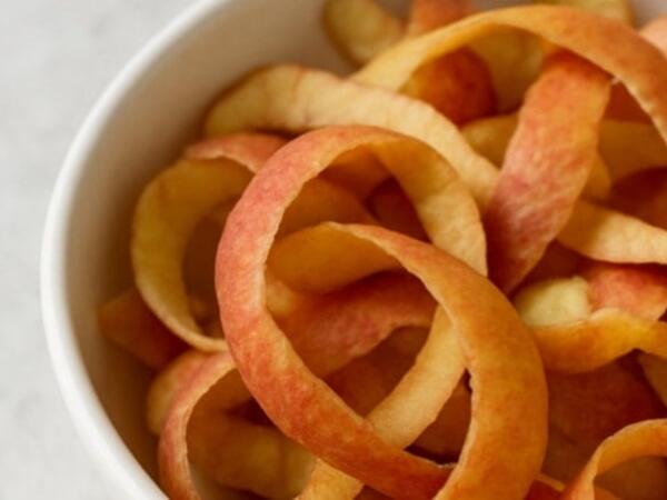 Zibilə atılan bu meyvə qabığı qırmızı ətdən 100 dəfə daha faydalıdır