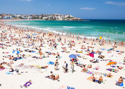 Sidneydə çimərliyə atəş açanlardan birini yerli sakin tərk-silah etdi - <span class="color_red">ANBAAN VİDEO</span>