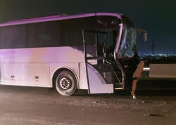 Saray körpüsündə avtomobil ilə avtobus TOQQUŞDU - yaralanan var - <span class="color_red">FOTO</span>