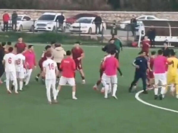 Türkiyədə qalib gələn komandaya hücum etdilər - yaralılar var - <span class="color_red">VİDEO</span>