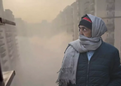 Hindistanda fövqəladə vəziyyət – Yüzlərlə uçuş və qatar gecikdi - <span class="color_red">FOTO</span>