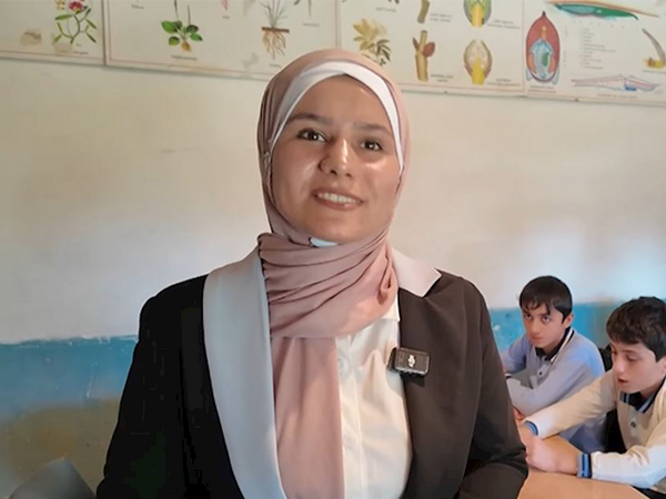 Kəndinə ilk ali təhsilli qadın kimi qayıtdı... - VİDEO