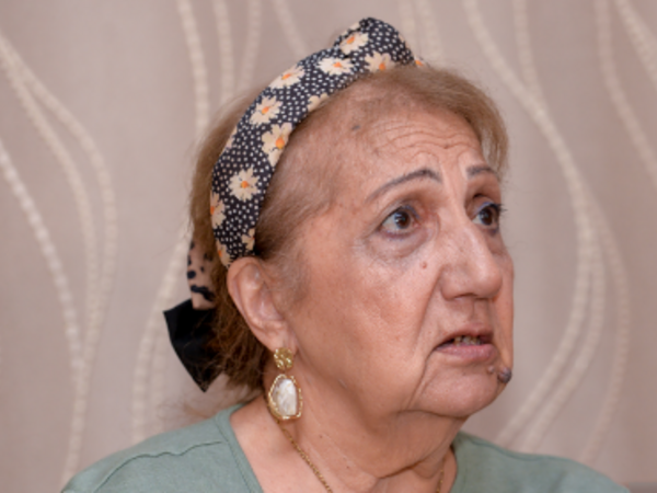 &quot;Ağzına gələn şərhləri yazırlar&quot; - Yaşar Nurinin xanımı qızının vəfatından danışdı - <span class="color_red">FOTO</span>