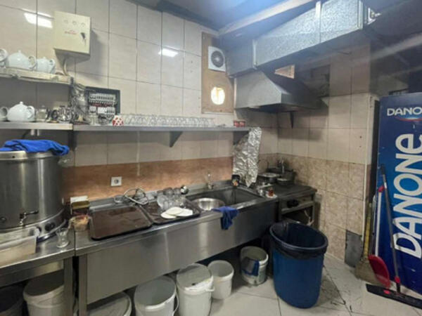 “Express Lounge” müştərilərə vaxtı bitmiş məhsullar verirmiş - <span class="color_red">FOTO</span>