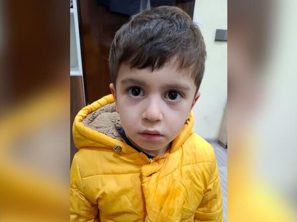 Azyaşlı itib - Valideynləri axtarılır - <span class="color_red">FOTO</span>