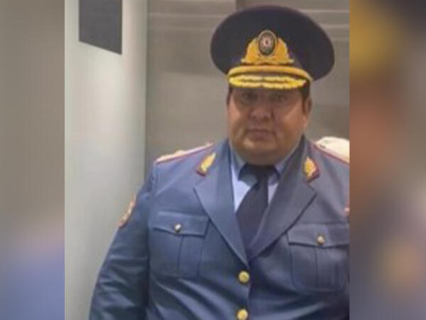 General Həsən Eyyubov vəzifəsindən azad edildi