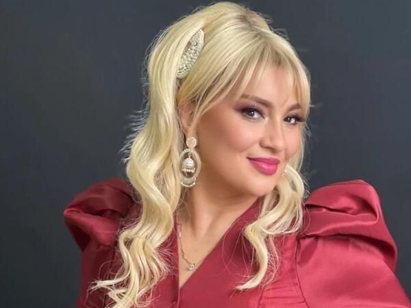 Əməkdar artistin qoşa 3 mərtəbəli VİLLALARI - <span class="color_red">VİDEO</span>