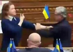 Ukrayna Ali Radasında deputatlar arasında əlbəyaxa dava - <span class="color_red">VİDEO</span>